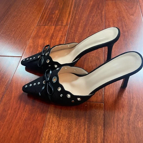 Black Studded Bow Kitten Heels Size 8.5 - Picture 8 of 9